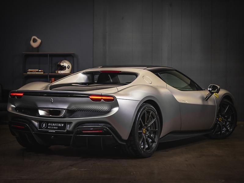 Käytetty Ferrari 296 2023 Coupe - kaksiovinen