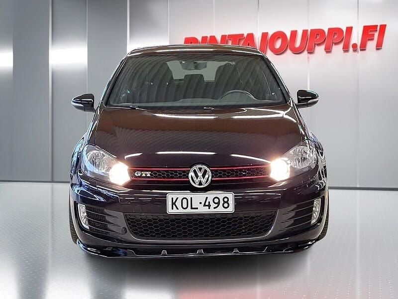 Käytetty VW Golf VII GTI 200 HP (147 kW) 2013 Musta Viistoperä