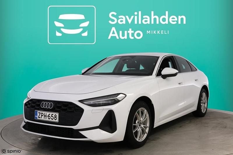 Käytetty Audi A5 150 HP (110 kW) 2025 Valkoinen Sedan