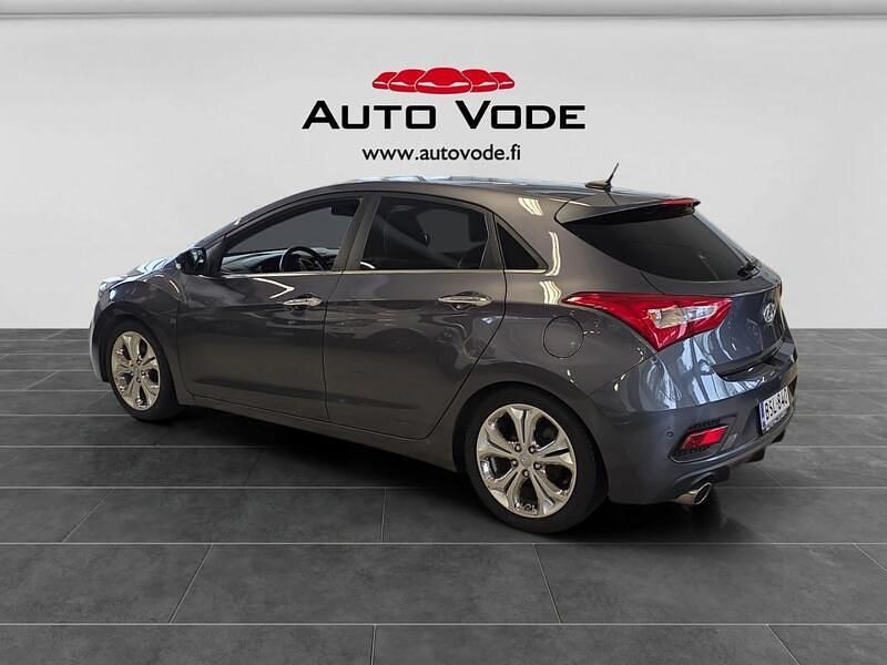 Käytetty Hyundai i30 Turbo 186 HP (136 kW) 2015 Harmaa Viistoperä