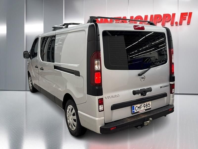 Käytetty Opel Vivaro Edition 125 HP (91 kW) 2019 Tila-auto