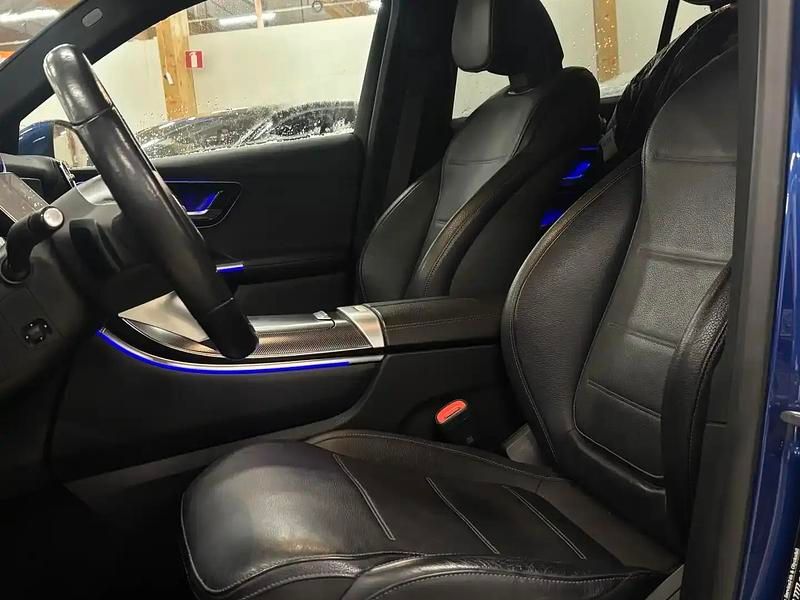Käytetty Mercedes GLC300e 313 HP (230 kW) 2023 Sininen Katumaasturi