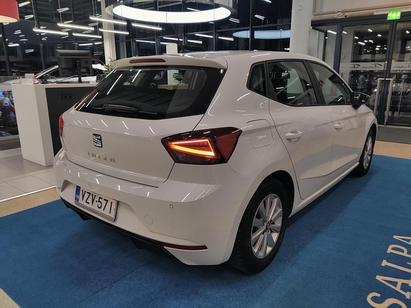 Käytetty Seat Ibiza Style 95 HP (69 kW) 2018 Valkoinen Viistoperä