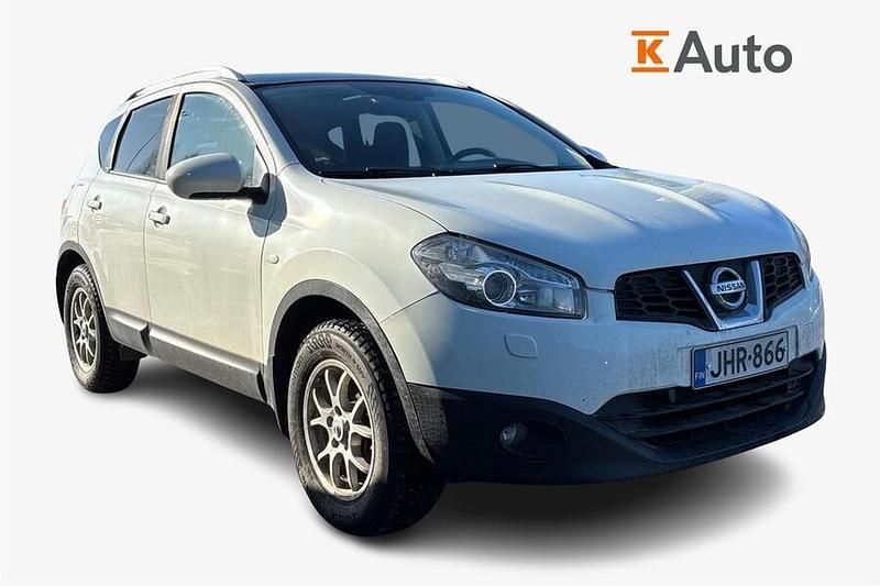 Käytetty Nissan Qashqai Tekna 117 HP (86 kW) 2011 Katumaasturi