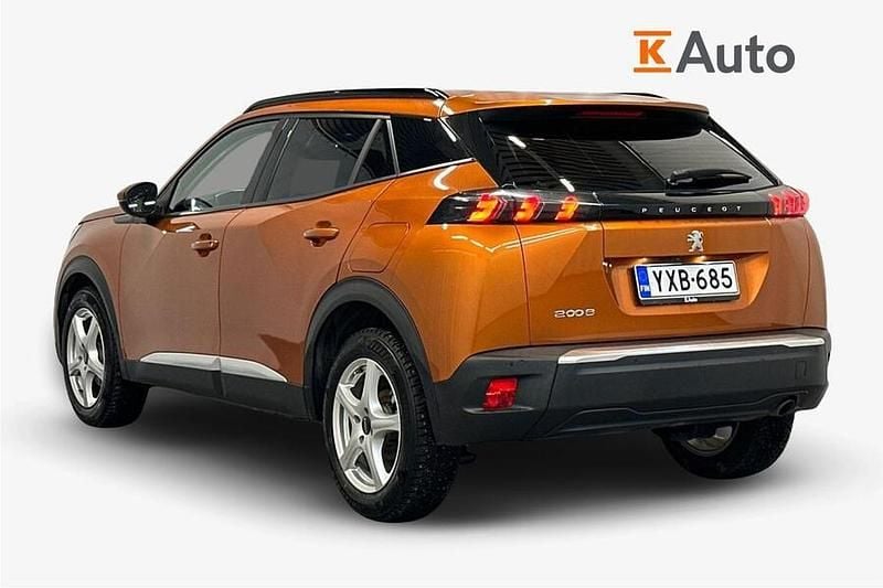 Käytetty Peugeot 2008 Allure 101 HP (74 kW) 2020 Oranssi Katumaasturi