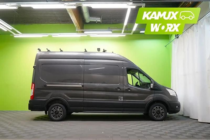 Käytetty Ford Transit Trend 170 HP (125 kW) 2021 Hopea / harmaa Van