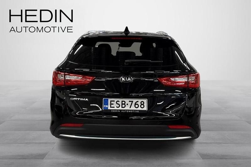 Käytetty Kia Optima 205 HP (150 kW) 2020 Musta Farmari