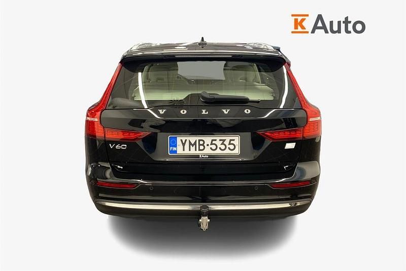 Käytetty Volvo V60 Performance 456 HP (335 kW) 2023 Musta Farmari