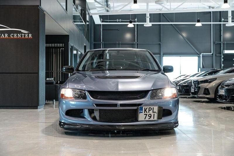 Käytetty Mitsubishi Lancer Evolution 384 HP (282 kW) 2003 Sedan