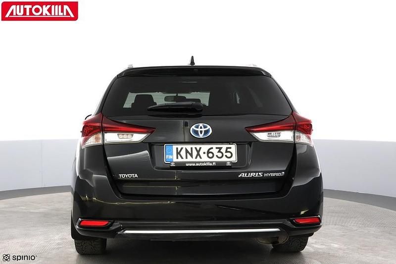 Käytetty Toyota Auris Touring Sports Style 99 HP (72 kW) 2016 Musta Farmari