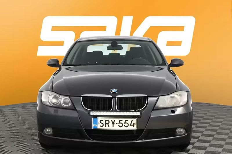 Käytetty BMW 318 143 HP (105 kW) 2008 Sedan