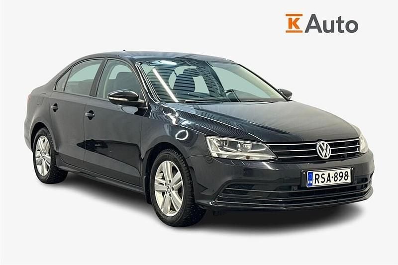 Käytetty VW Jetta Comfortline 125 HP (91 kW) 2015 Sedan