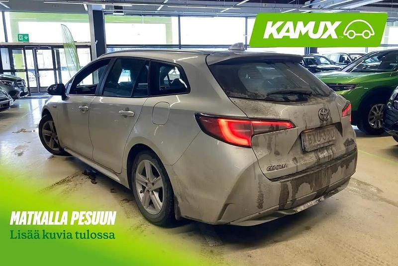Käytetty Toyota Corolla Active 184 HP (135 kW) 2019 Hopea / harmaa Farmari