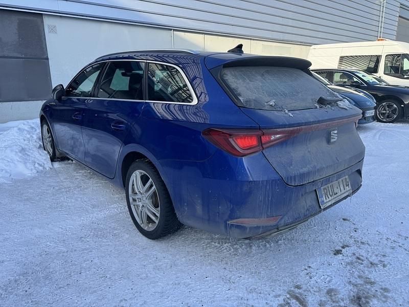 Käytetty Seat Leon FR 204 HP (150 kW) 2021 Sininen Farmari