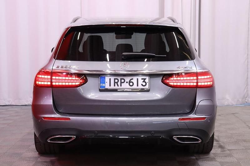 Käytetty Mercedes E300 AMG 194 HP (142 kW) 2022 Farmari