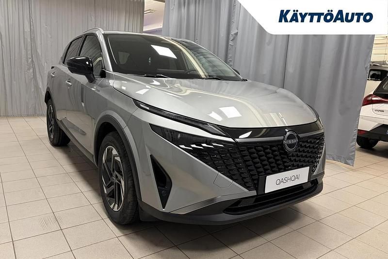 Uusi Nissan Qashqai N-Connecta 158 HP (116 kW) 2025 Hopea met Katumaasturi