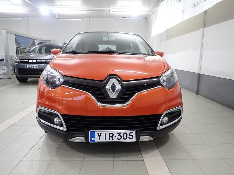 Käytetty Renault Captur Zen 152 HP (111 kW) 2014 Harmaa Katumaasturi