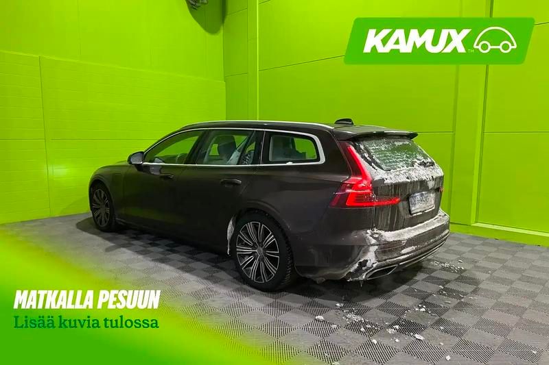 Käytetty Volvo V60 Inscription 317 HP (233 kW) 2019 Farmari