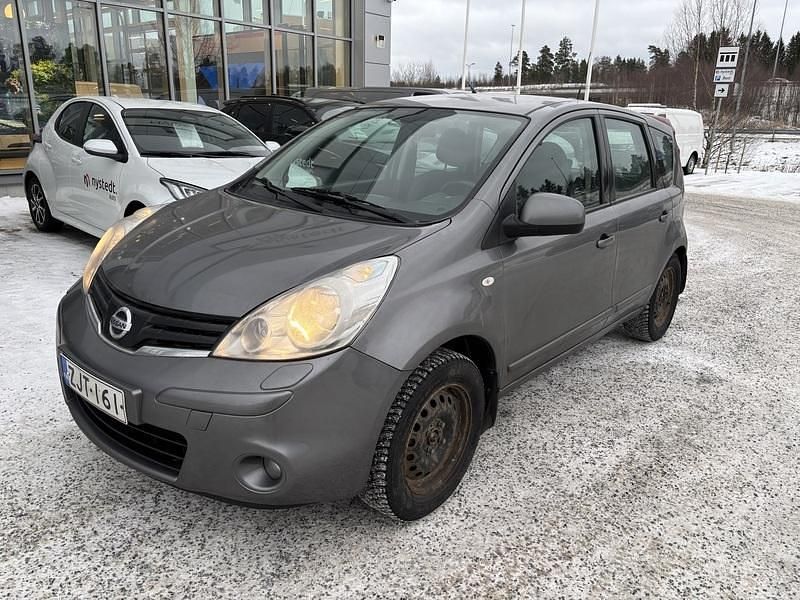 Käytetty Nissan Note 88 HP (64 kW) 2012 Viistoperä