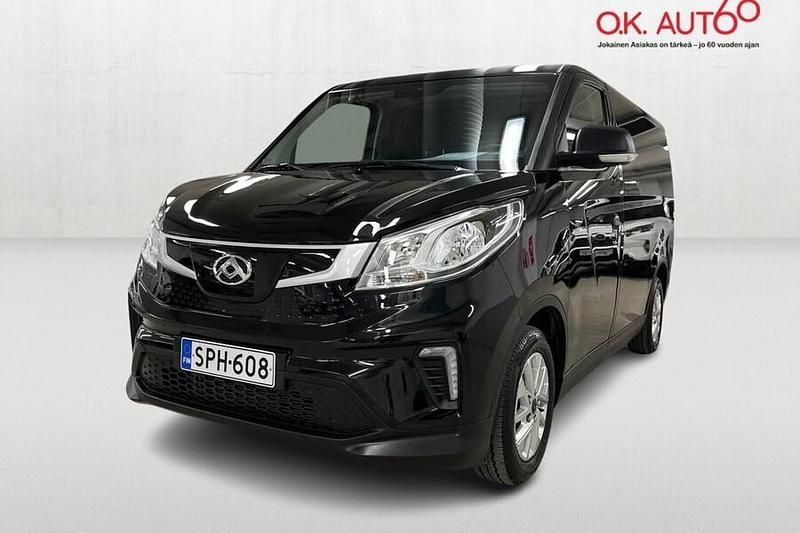 Käytetty Maxus eDeliver 3 88 kW (120 HP) 2023 Musta Van