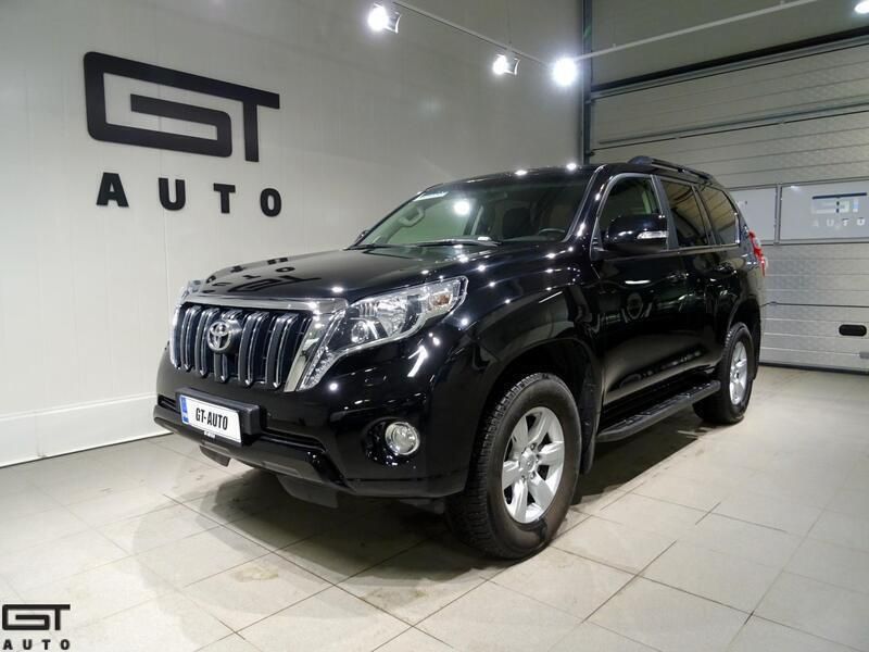 Käytetty 2016 Toyota Land Cruiser Luxury Katumaasturi | 52 900 € - Kuva 1/4