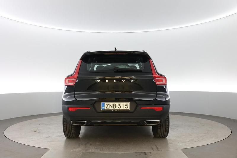 Käytetty Volvo XC40 Business Edition 150 HP (110 kW) 2020 Katumaasturi