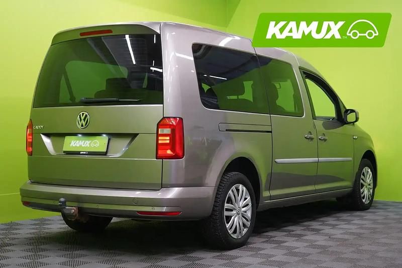 Käytetty VW Caddy Maxi Trendline 139 HP (102 kW) 2018 Keltainen / beige Tila-auto