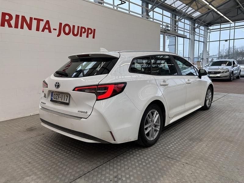 Käytetty Toyota Corolla Active 122 HP (89 kW) 2021 Farmari