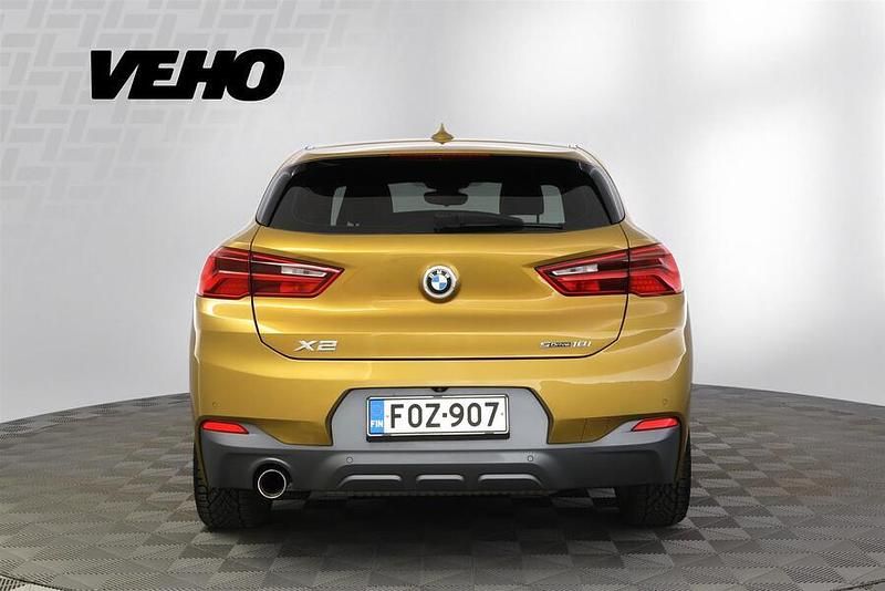 Käytetty BMW X2 M Sport 140 HP (102 kW) 2018 Keltainen Katumaasturi
