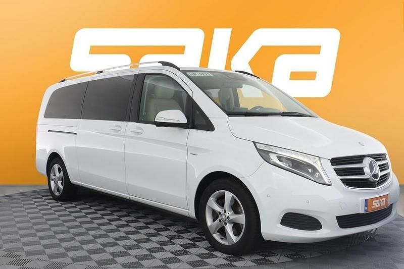 Käytetty 2016 Mercedes V250 Tila-auto | 43 890 € (Perustarjous) - Kuva 1/3