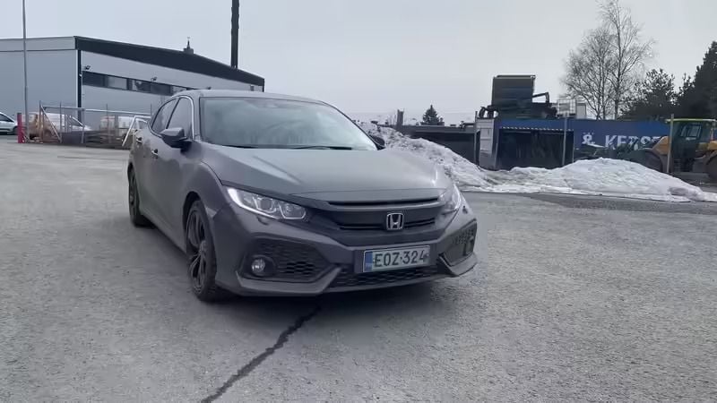 Harmaa Käytetty 2018 Honda Civic Sport Viistoperä | 16 880 € (Perustarjous) - Kuva 1/4