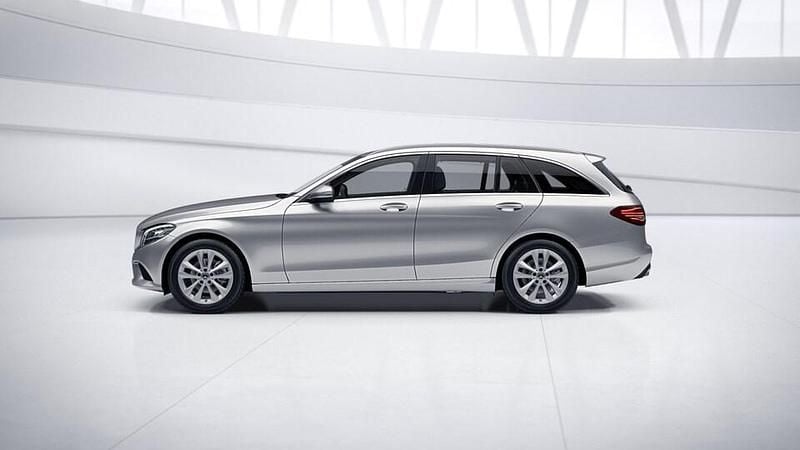 Käytetty Mercedes C200 Business 150 HP (110 kW) 2019 Harmaa Farmari