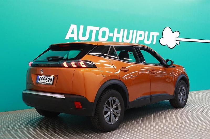 Käytetty Peugeot e-2008 Active 100 kW (136 HP) 2023 Katumaasturi