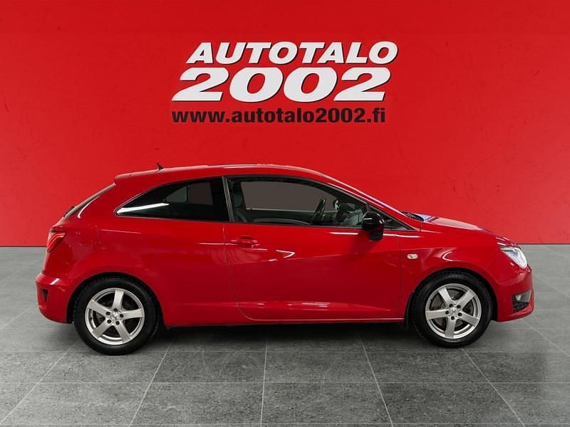 Käytetty Seat Ibiza CUPRA 180 HP (132 kW) 2014 Punainen Coupe - kaksiovinen