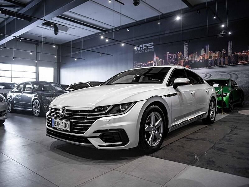 Käytetty VW Arteon Edition 150 HP (110 kW) 2019 Valkoinen Viistoperä