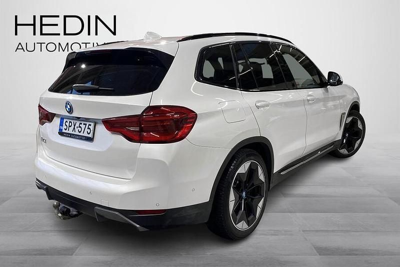 Käytetty BMW iX3 210 kW (286 HP) 2021 Valkoinen Katumaasturi