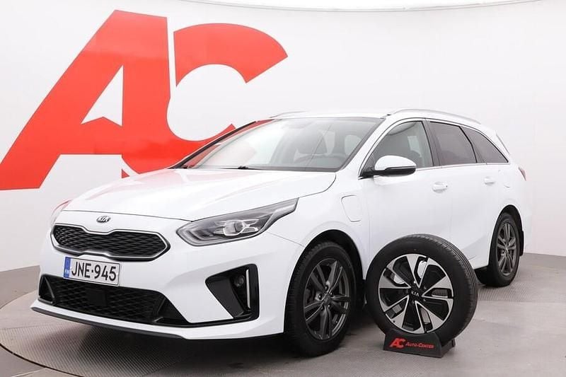 Käytetty Kia Ceed Sportswagon EX 140 HP (102 kW) 2020 Valkoinen Farmari