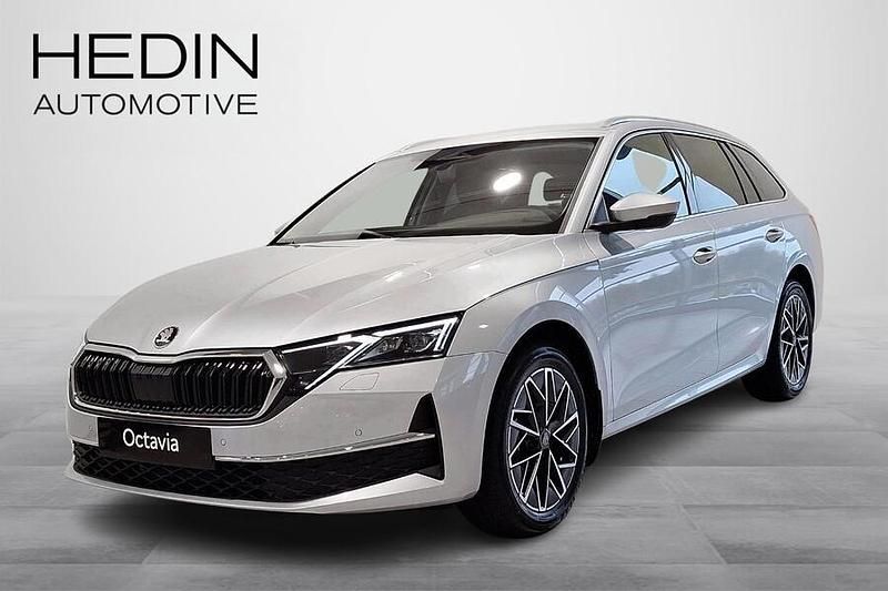 Käytetty Skoda Octavia Style 116 HP (85 kW) 2025 Harmaa Farmari