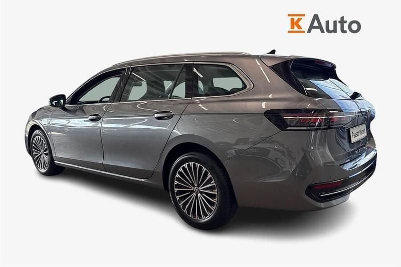 Käytetty VW Passat Elegance 204 HP (150 kW) 2025 Harmaa Farmari