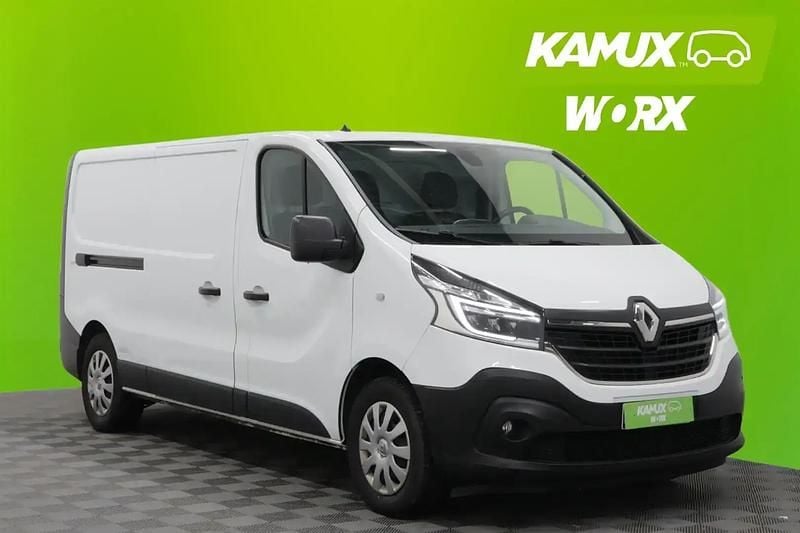 Käytetty Renault Trafic Komfort 145 HP (106 kW) 2022 Glacier white Tila-auto