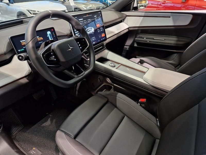 Uusi Polestar 4 Plus 400 kW (544 HP) 2025 Harmaa Katumaasturi