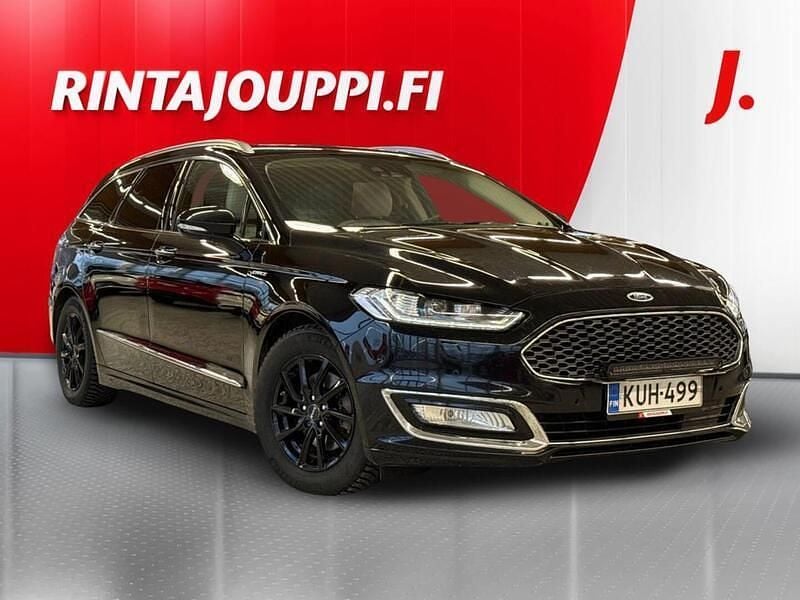 Käytetty Ford Mondeo Vignale 180 HP (132 kW) 2016 Musta Farmari