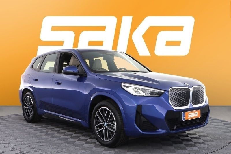 Käytetty 2025 BMW iX1 M Sport Katumaasturi | 48 900 € (Kallis) - Kuva 1/3