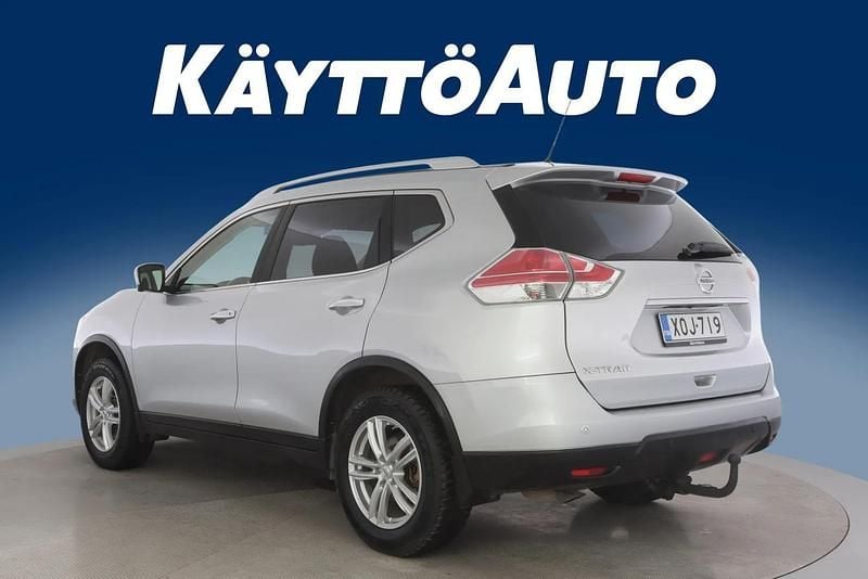 Käytetty Nissan X-Trail 360º 131 HP (96 kW) 2017 Hopea Katumaasturi