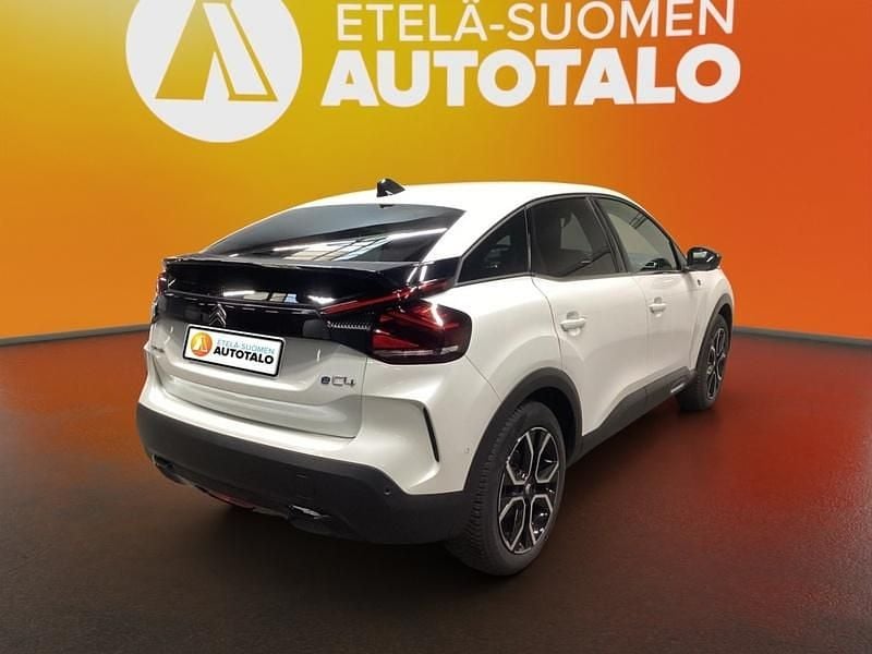 Käytetty Citroën e-C4 Comfort 136 kW (185 HP) 2024 Valkoinen Viistoperä