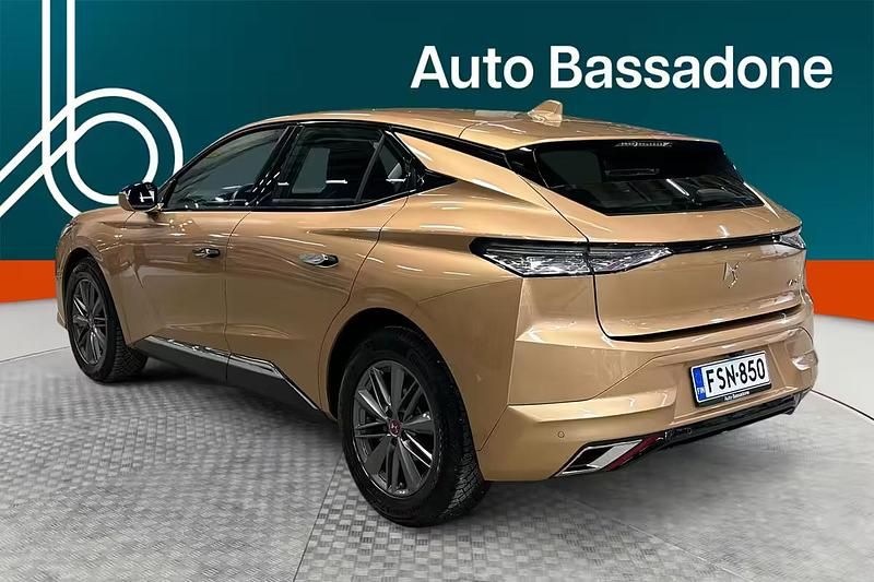 Käytetty DS Automobiles DS4 Performance 131 HP (96 kW) 2022 Katumaasturi