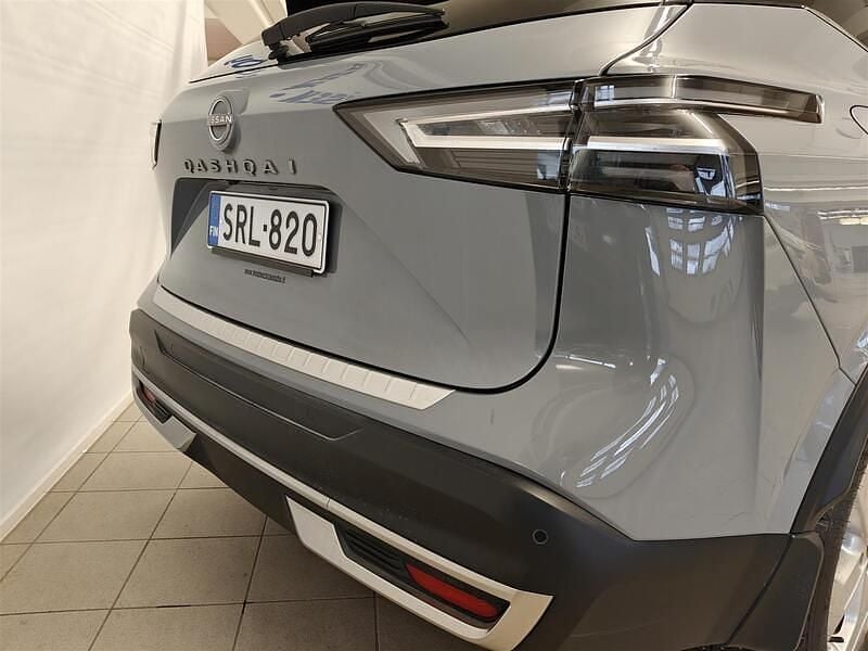 Käytetty Nissan Qashqai 360º 158 HP (116 kW) 2025 Harmaa Katumaasturi