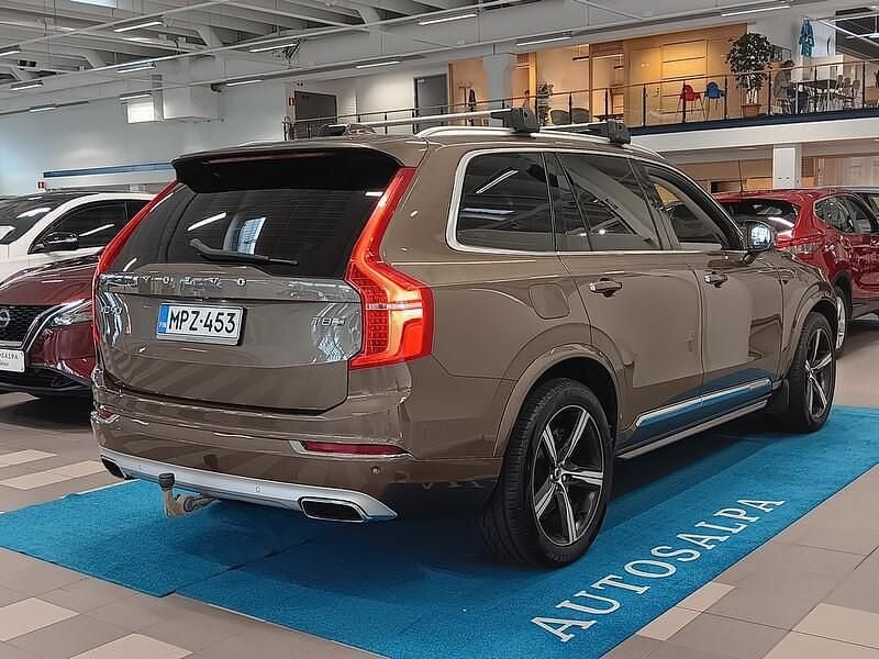Käytetty Volvo XC90 Inscription 320 HP (235 kW) 2016 Katumaasturi