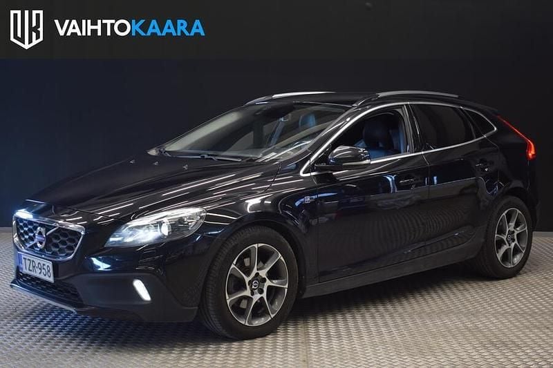 Käytetty 2015 Volvo V40 Business Edition Viistoperä | 13 890 € (Perustarjous) - Kuva 1/2