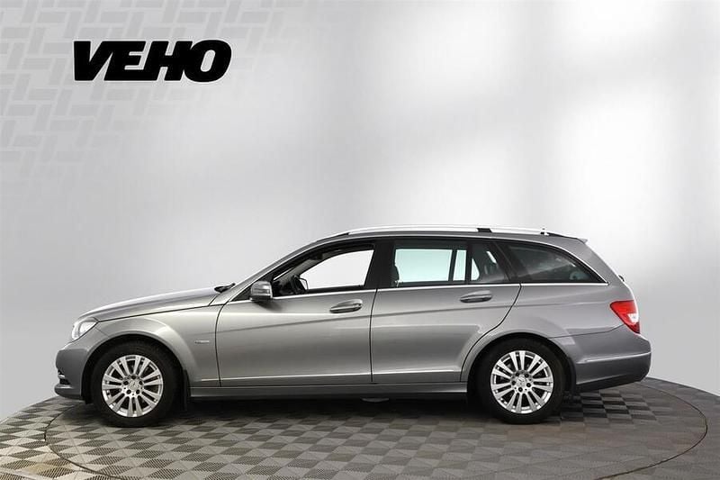Käytetty Mercedes C180 Business 156 HP (114 kW) 2012 Harmaa Farmari
